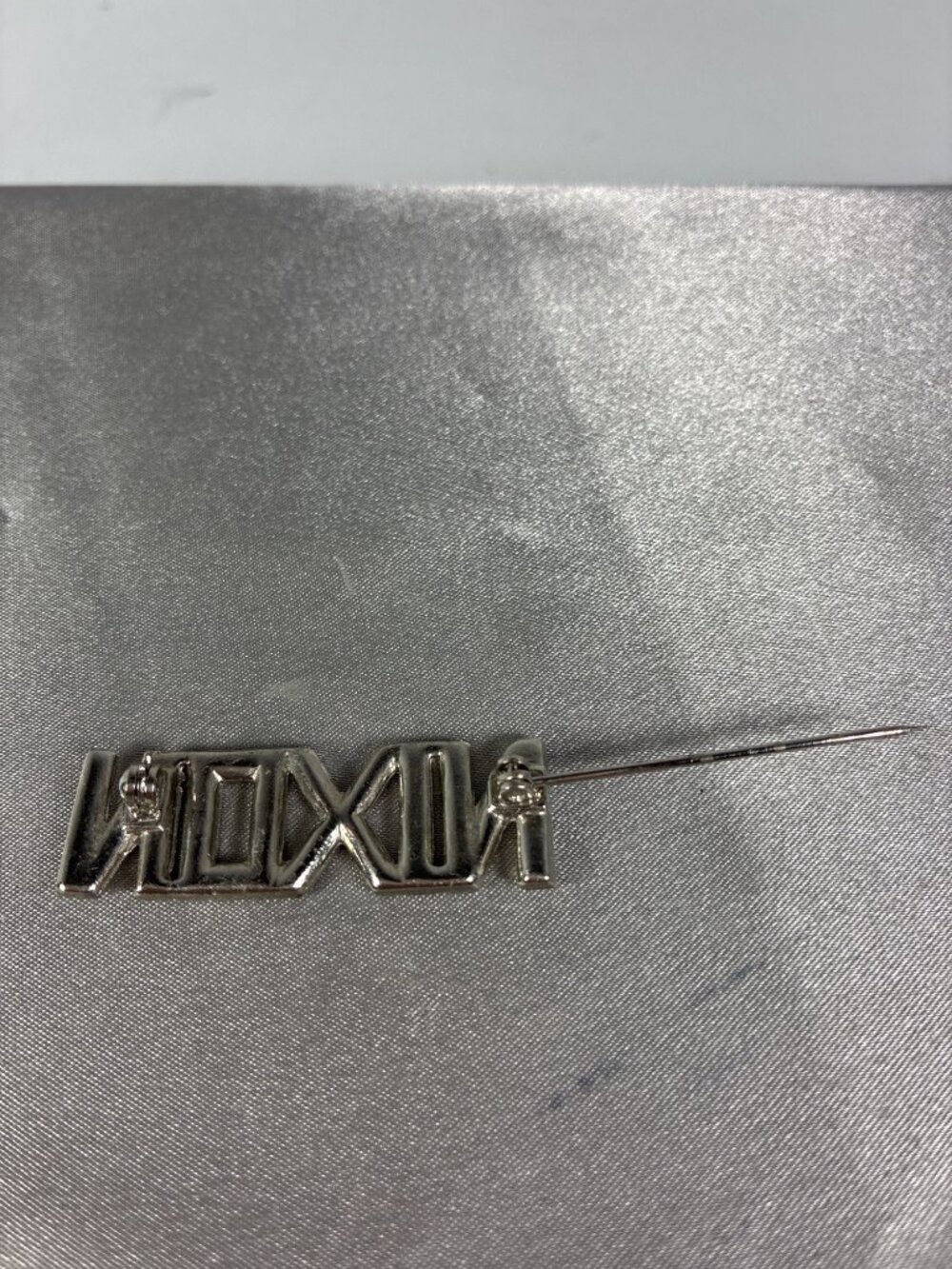 Vintage 1960s Nixon Rhinestone Political Campaign Pin - Picture 5 of 8